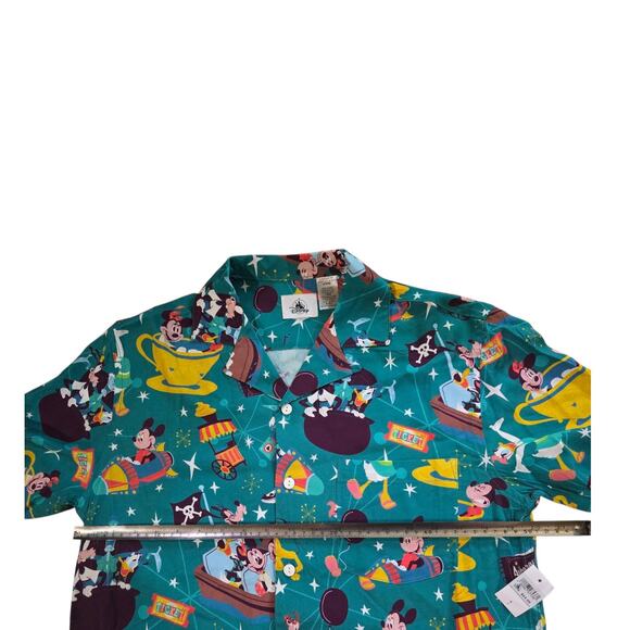 Disney Shirt Mens Small Teal Button Up Mickey And Friends Play In The Park NWT - Picture 4 of 6